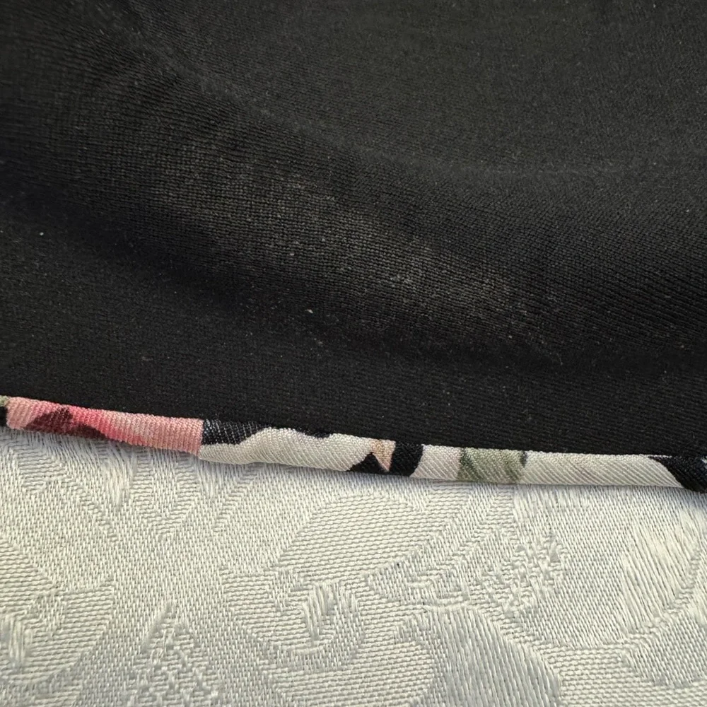 Cacique Lightly Lined T Shirt No Wire Bra Size 42D Black Pink Lace Floral Sexy‎ - Picture 8 of 8